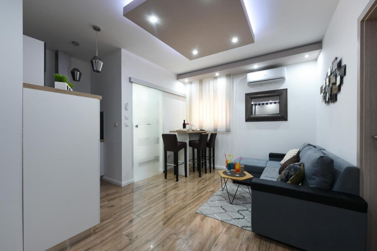 Shine Apartment Zadar Exteriör bild